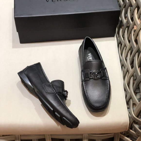 NEW Authentic Versace Greca Medusa Black Pebbled Leather Loafers main image 4